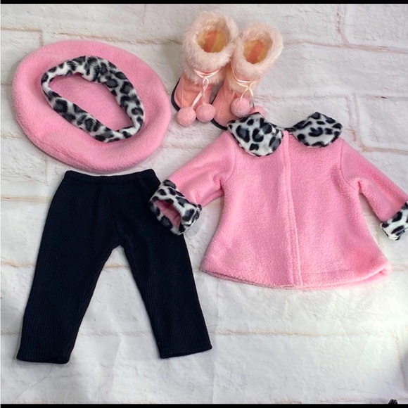 America Gil Costume Doll 18 inch - Picture 5 of 11